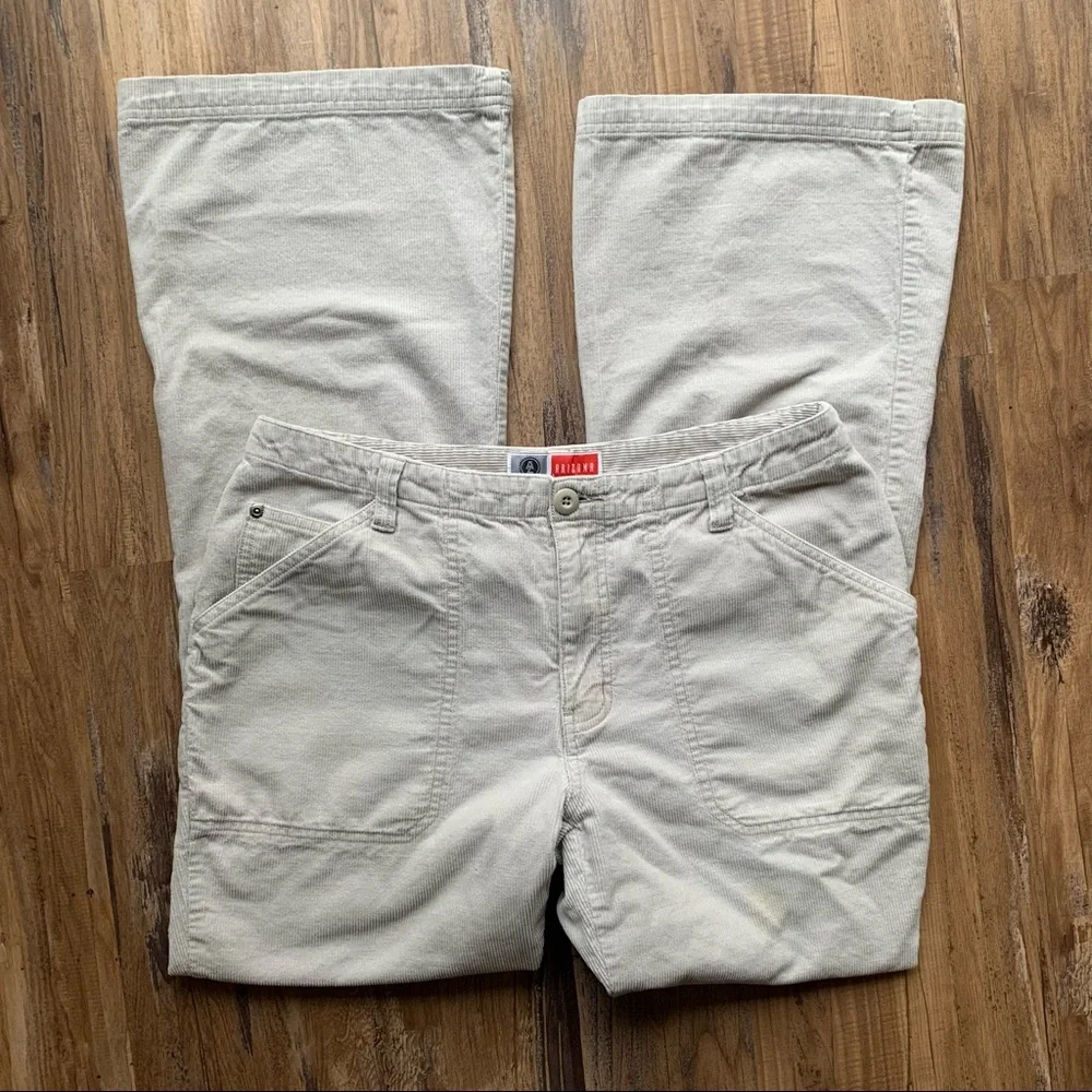 Arizona Corduroy flare jeans size 11 - Picture 1 of 9